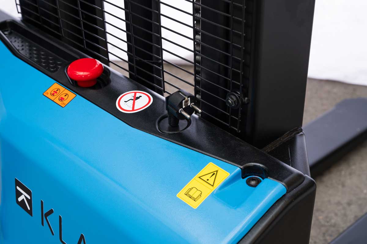 DS3, Stivuitor electric pietonal 1.500 kg, baterie Li-Ion, inaltime de ridicare 2.000 mm - imagine 5